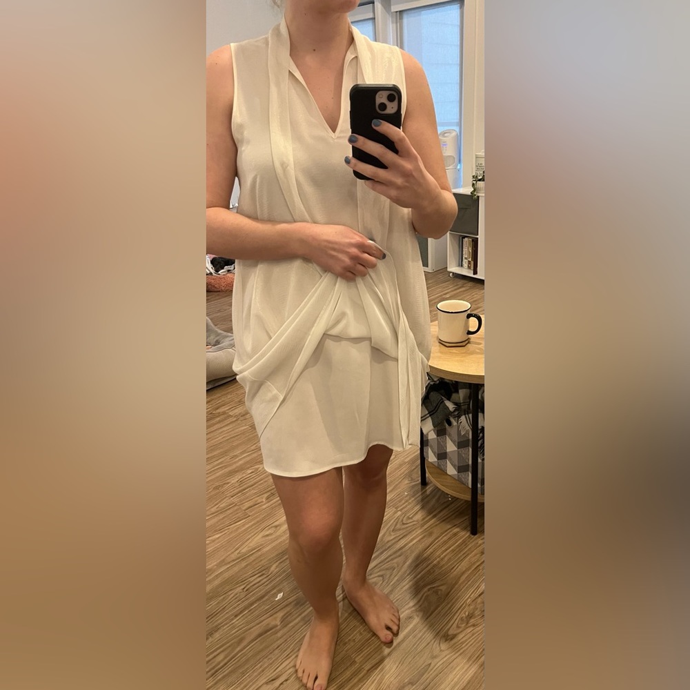 BCBG Shift Dress 🤍 - Picture 5 of 16